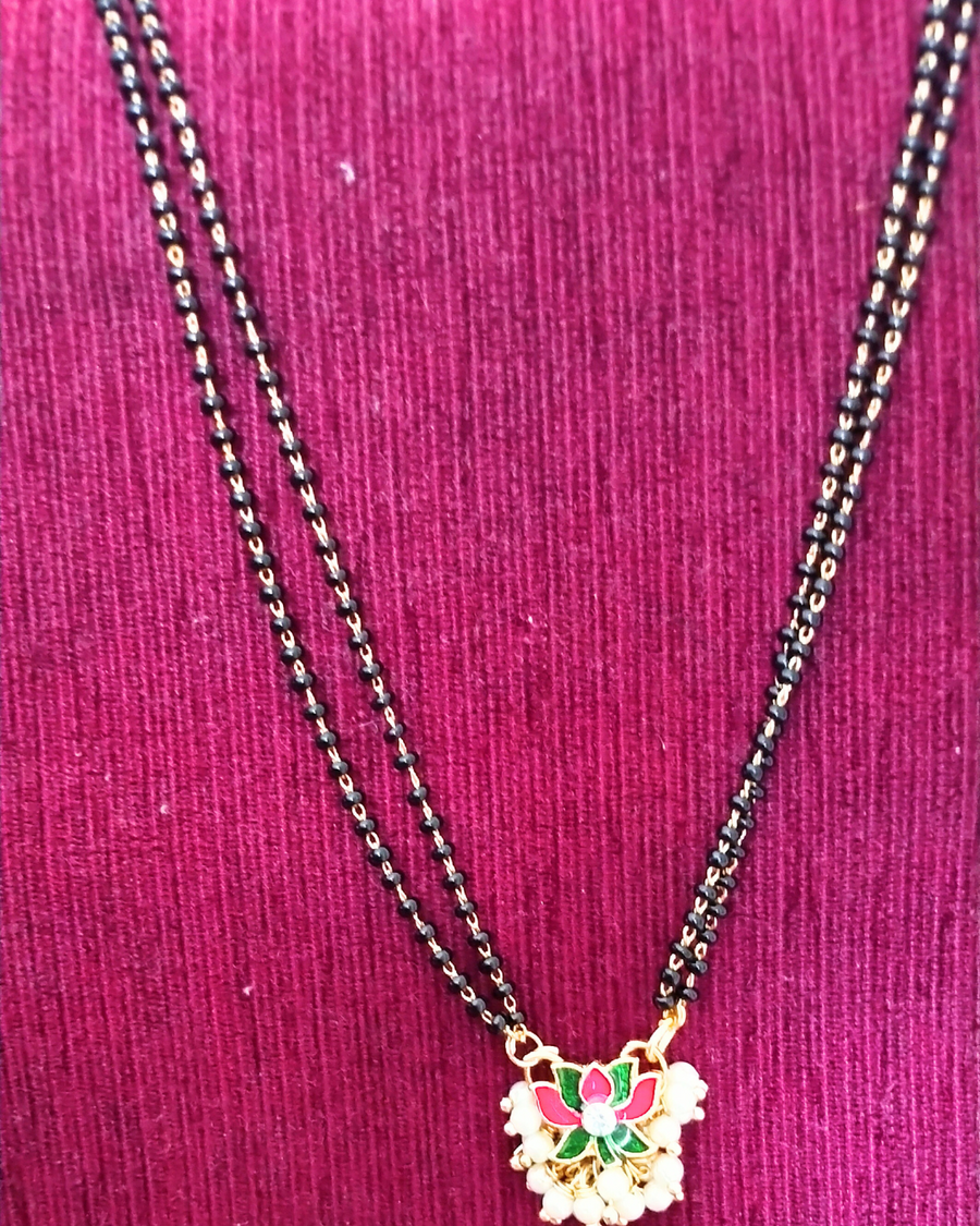 Lotus Kundan Mangalsutra